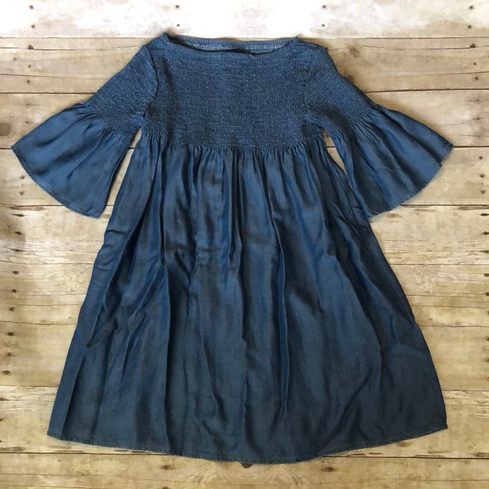 NWT girls Gap chambray bell sleeve dress